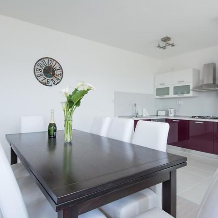 Lux Apartman S Pogledom Na More Трогир Экстерьер фото