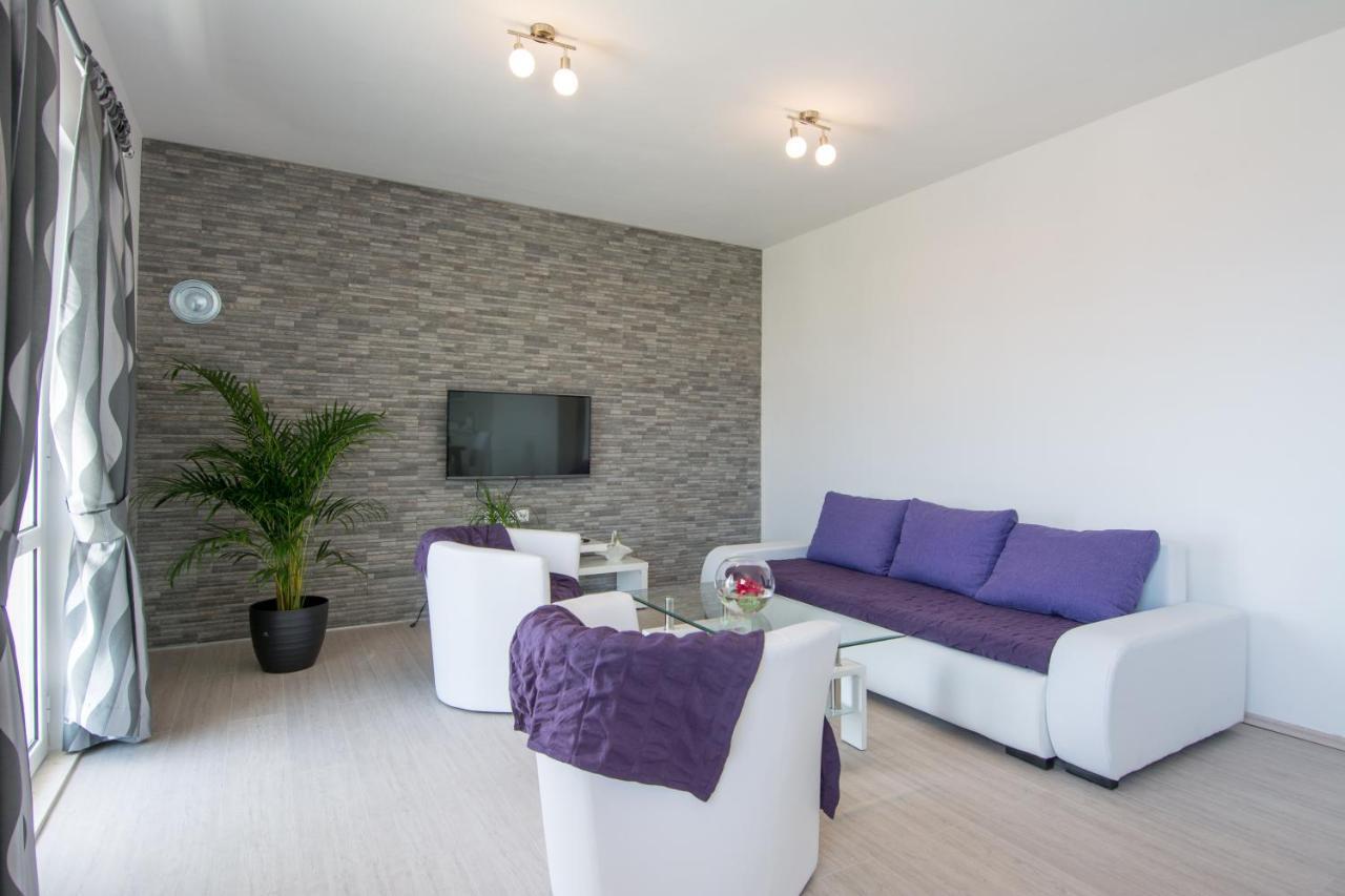 Lux Apartman S Pogledom Na More Трогир Экстерьер фото