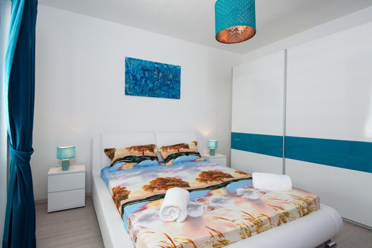 Lux Apartman S Pogledom Na More Трогир Экстерьер фото